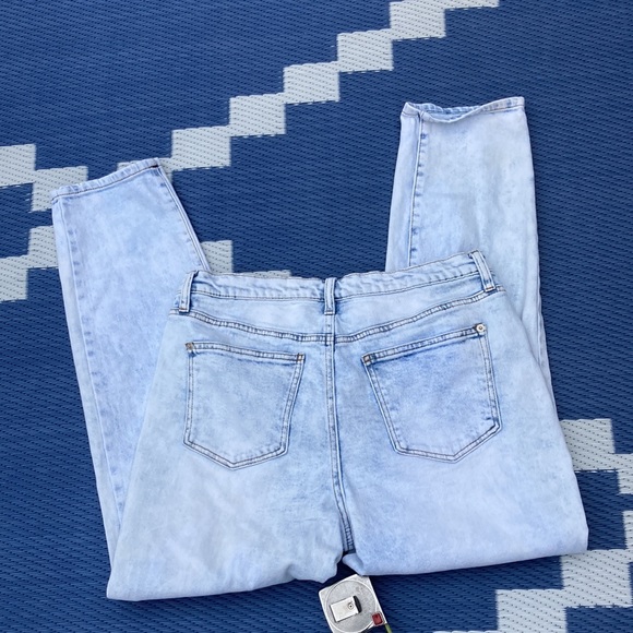 3 for $15 | Celebrity Pink The Iconic distressed denim jeans - Picture 6 of 12